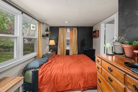 Tiny photo for 3433 FILLMORE Street, Davenport, IA 52806 (MLS # 12630970)