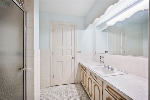 Tiny photo for 1080 Hillcrest Road, Glencoe, IL 60022 (MLS # 12517534)