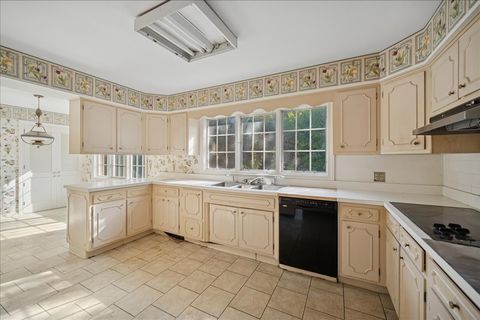 Tiny photo for 1080 Hillcrest Road, Glencoe, IL 60022 (MLS # 12517534)