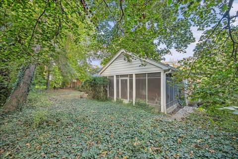 Tiny photo for 1080 Hillcrest Road, Glencoe, IL 60022 (MLS # 12517534)