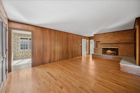 Tiny photo for 1080 Hillcrest Road, Glencoe, IL 60022 (MLS # 12517534)