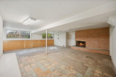 Tiny photo for 1080 Hillcrest Road, Glencoe, IL 60022 (MLS # 12517534)