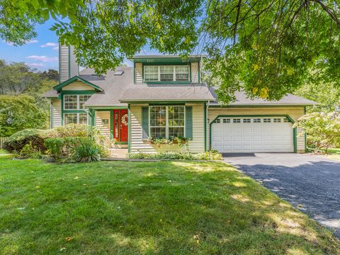 Tiny photo for 1437 Pinetree Drive, Naperville, IL 60565 (MLS # 12486286)
