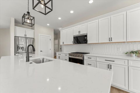 Tiny photo for 1408 Ravenwood Drive, Mahomet, IL 61853 (MLS # 12658346)