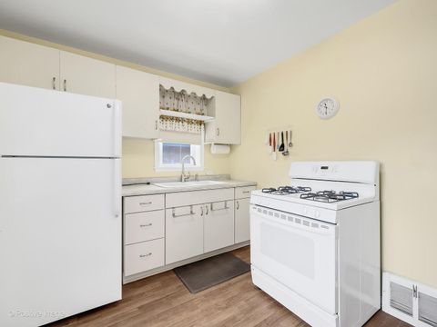 Tiny photo for 9516 Jackson Avenue, Brookfield, IL 60513 (MLS # 12573667)