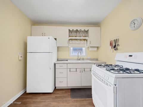 Tiny photo for 9516 Jackson Avenue, Brookfield, IL 60513 (MLS # 12573667)