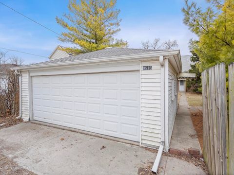 Tiny photo for 9516 Jackson Avenue, Brookfield, IL 60513 (MLS # 12573667)