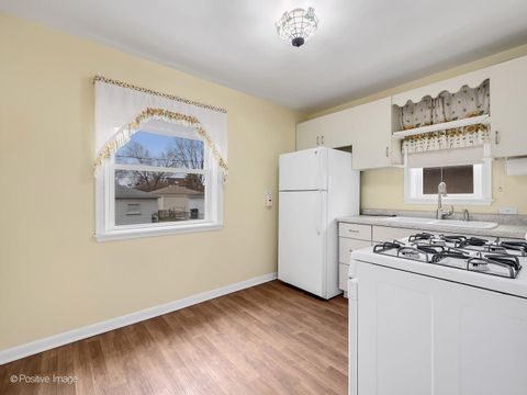 Tiny photo for 9516 Jackson Avenue, Brookfield, IL 60513 (MLS # 12573667)