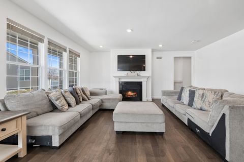 Tiny photo for 807 Back Bay Court, Minooka, IL 60447 (MLS # 12595267)