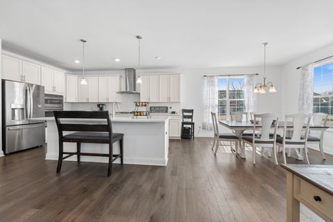 Tiny photo for 807 Back Bay Court, Minooka, IL 60447 (MLS # 12595267)