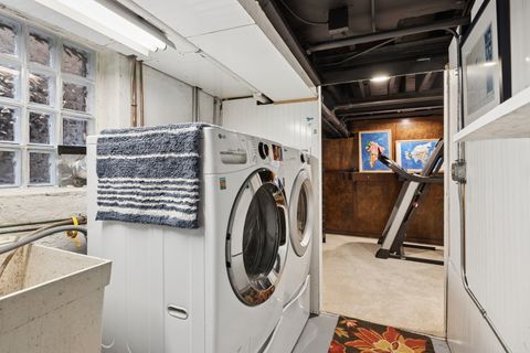 Tiny photo for 943 N Oak Park Avenue, Oak Park, IL 60302 (MLS # 12605543)
