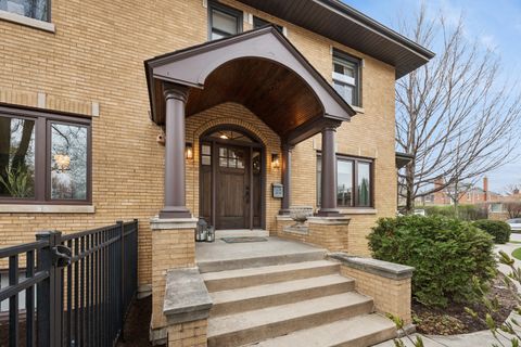Tiny photo for 943 N Oak Park Avenue, Oak Park, IL 60302 (MLS # 12605543)