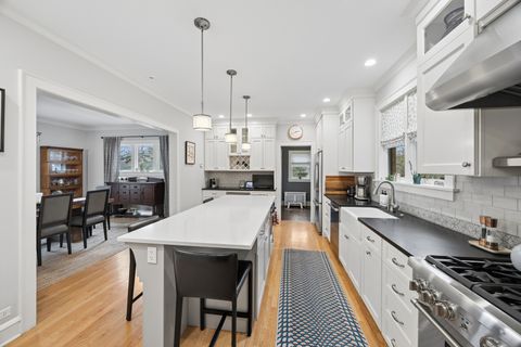 Tiny photo for 943 N Oak Park Avenue, Oak Park, IL 60302 (MLS # 12605543)