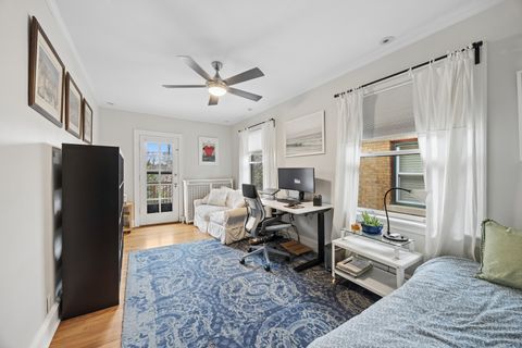 Tiny photo for 943 N Oak Park Avenue, Oak Park, IL 60302 (MLS # 12605543)