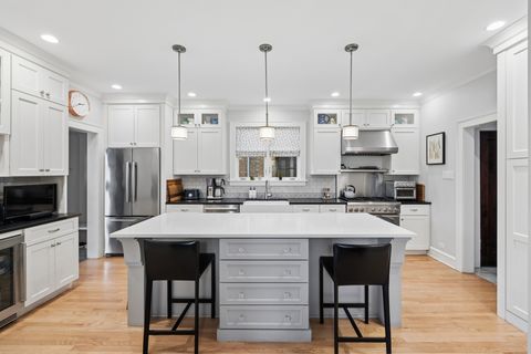 Tiny photo for 943 N Oak Park Avenue, Oak Park, IL 60302 (MLS # 12605543)