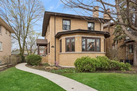 Photo of 943 N Oak Park Avenue, Oak Park, IL 60302 (MLS # 12605543)