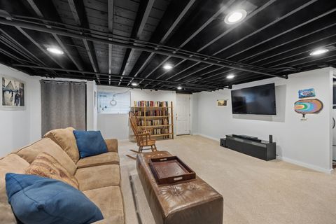 Tiny photo for 943 N Oak Park Avenue, Oak Park, IL 60302 (MLS # 12605543)