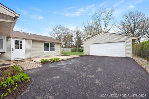 Tiny photo for 1041 N Elmwood Drive, Aurora, IL 60506 (MLS # 12620837)