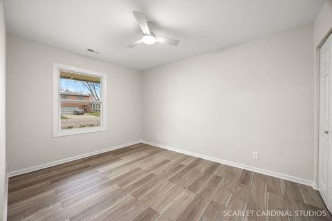 Tiny photo for 1041 N Elmwood Drive, Aurora, IL 60506 (MLS # 12620837)