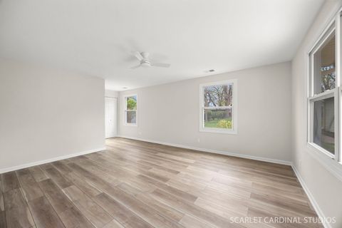 Tiny photo for 1041 N Elmwood Drive, Aurora, IL 60506 (MLS # 12620837)