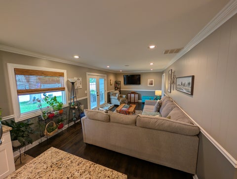 Tiny photo for 518 Exmoor Road, Elk Grove Village, IL 60007 (MLS # 12782266)