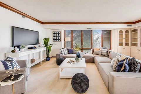 Tiny photo for 522 Church Street #3D, Evanston, IL 60201 (MLS # 12469085)