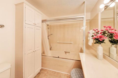 Tiny photo for 522 Church Street #3D, Evanston, IL 60201 (MLS # 12469085)