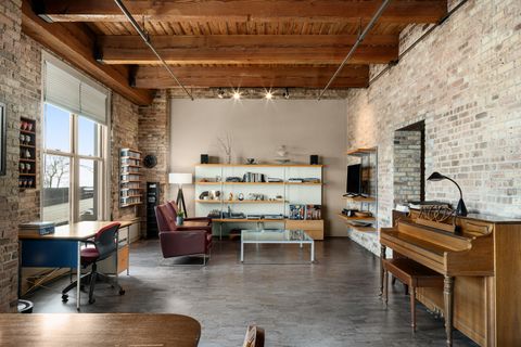 Tiny photo for 540 N Lake Shore Drive #420, Chicago, IL 60611 (MLS # 12572826)