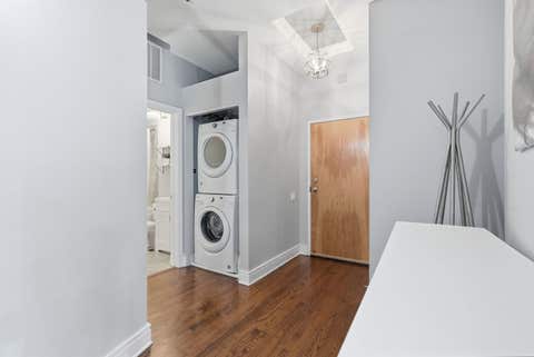 Tiny photo for 212 W Washington Street #1707, Chicago, IL 60606 (MLS # 12673996)