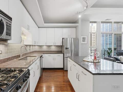 Tiny photo for 212 W Washington Street #1707, Chicago, IL 60606 (MLS # 12673996)