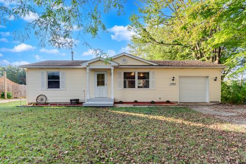 1907 Irene Road Sandwich IL 60548