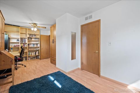 Tiny photo for 320 Harmony Drive, North Aurora, IL 60542 (MLS # 12481186)