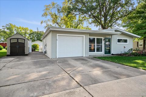 Tiny photo for 320 Harmony Drive, North Aurora, IL 60542 (MLS # 12481186)