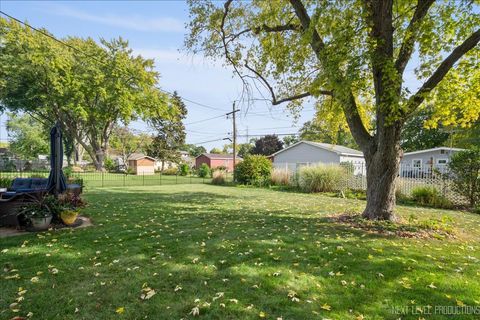 Tiny photo for 320 Harmony Drive, North Aurora, IL 60542 (MLS # 12481186)