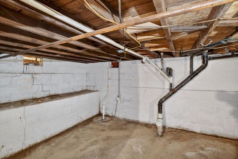 Tiny photo for 822 W Kennicott Street, Carbondale, IL 62901 (MLS # 12617811)