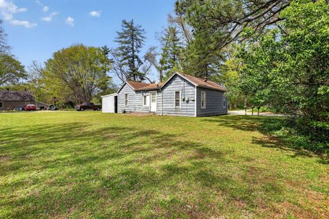 Tiny photo for 822 W Kennicott Street, Carbondale, IL 62901 (MLS # 12617811)
