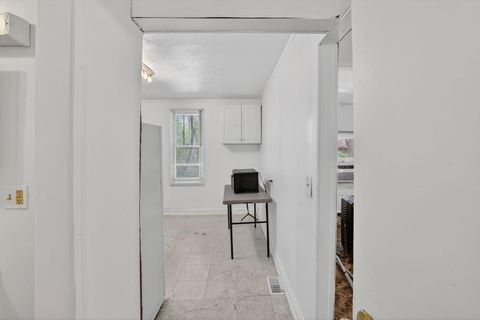 Tiny photo for 822 W Kennicott Street, Carbondale, IL 62901 (MLS # 12617811)