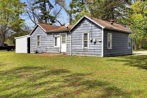 Tiny photo for 822 W Kennicott Street, Carbondale, IL 62901 (MLS # 12617811)