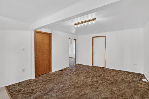 Tiny photo for 822 W Kennicott Street, Carbondale, IL 62901 (MLS # 12617811)