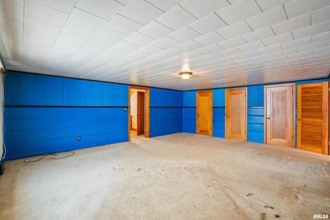 Tiny photo for 5001 NORTHWEST Boulevard, Davenport, IA 52806 (MLS # QC4269770)