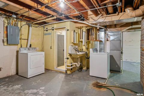 Tiny photo for 5001 NORTHWEST Boulevard, Davenport, IA 52806 (MLS # QC4269770)