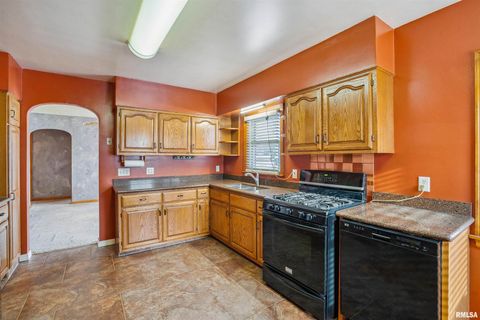 Tiny photo for 5001 NORTHWEST Boulevard, Davenport, IA 52806 (MLS # QC4269770)