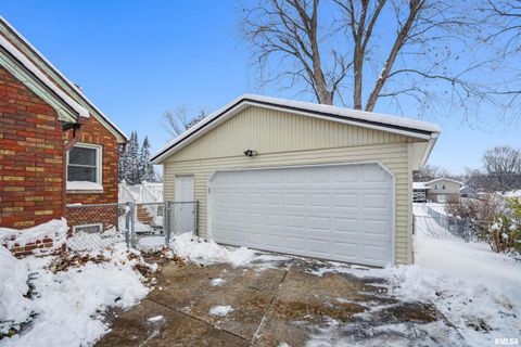 Tiny photo for 5001 NORTHWEST Boulevard, Davenport, IA 52806 (MLS # QC4269770)