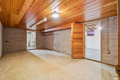 Tiny photo for 5001 NORTHWEST Boulevard, Davenport, IA 52806 (MLS # QC4269770)