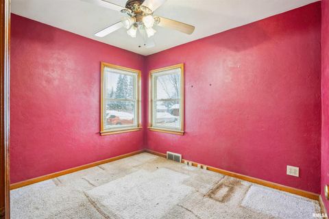 Tiny photo for 5001 NORTHWEST Boulevard, Davenport, IA 52806 (MLS # QC4269770)