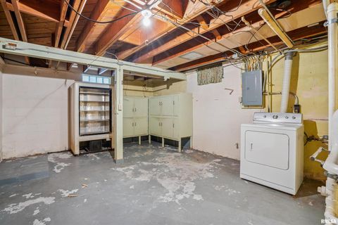 Tiny photo for 5001 NORTHWEST Boulevard, Davenport, IA 52806 (MLS # QC4269770)