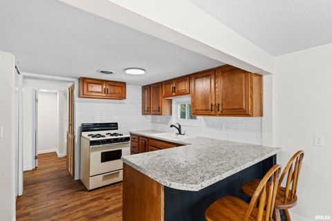 Tiny photo for 1501 43RD Street, Moline, IL 61265 (MLS # QC4269236)