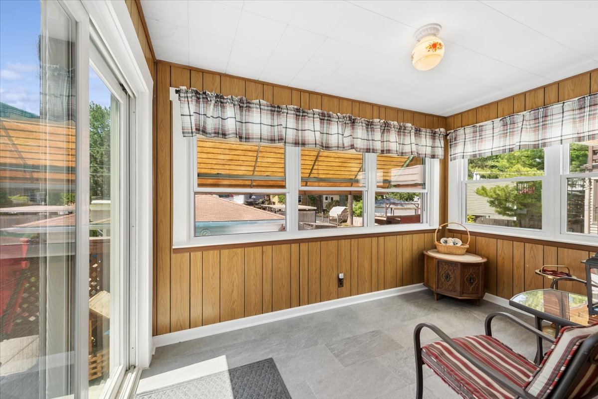 4924 N Seeley Ave, Chicago, IL, 60625, USA, 3 Bedrooms Bedrooms, ,3 BathroomsBathrooms,Residential,Pending,4924 N Seeley Ave,12646481
