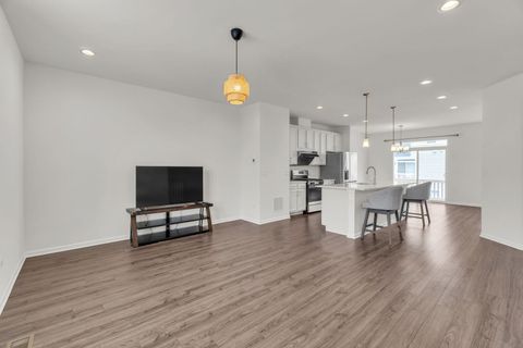 Tiny photo for 4138 Irving Road, Aurora, IL 60504 (MLS # 12495944)