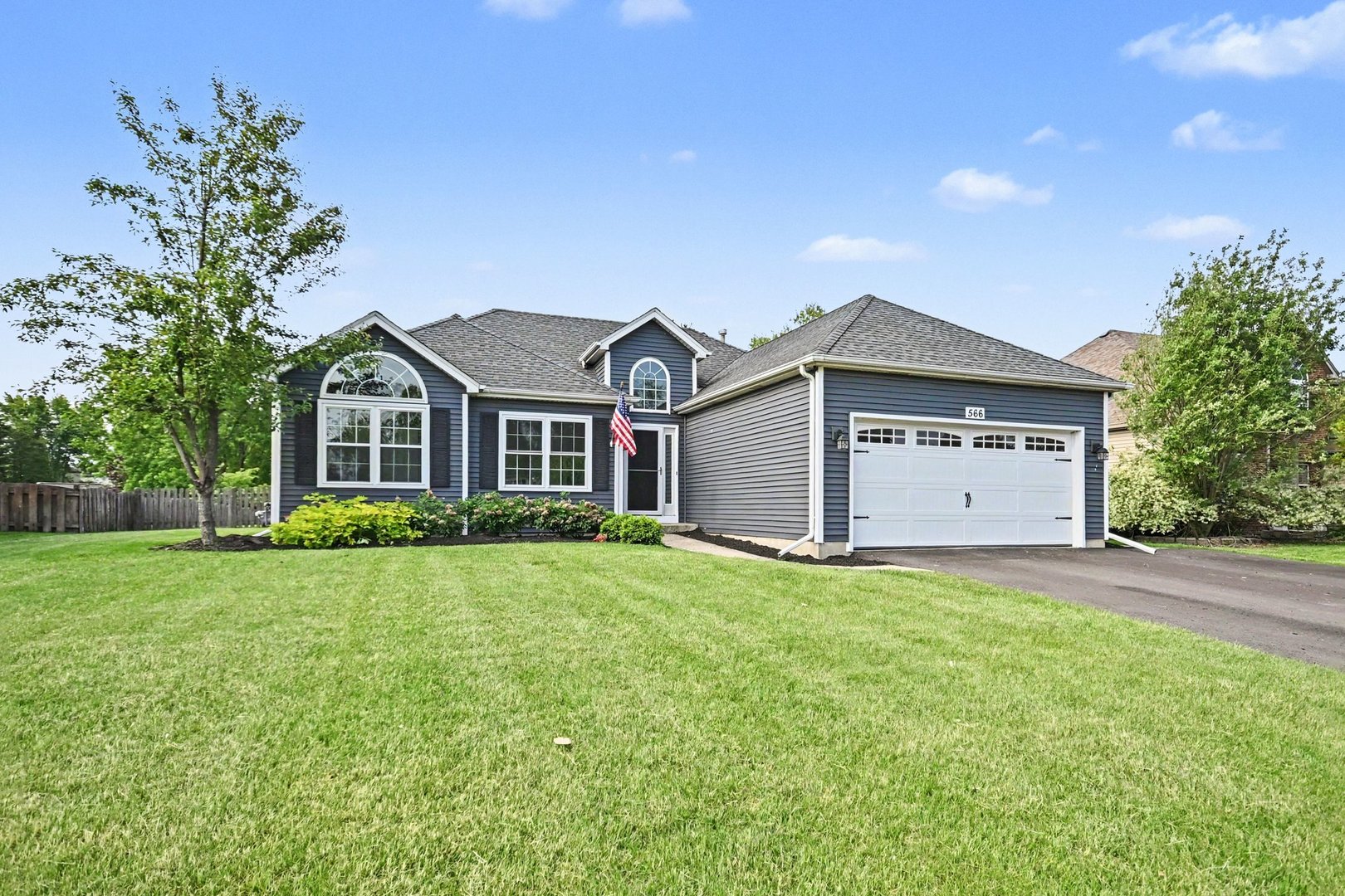 566 Yellowstone Lane